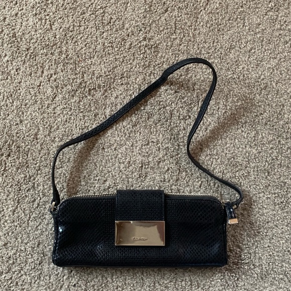 Calvin Klein purse - Picture 1 of 7
